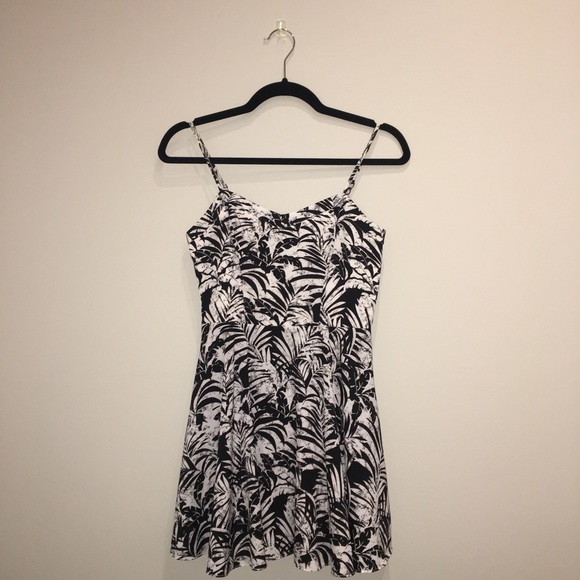 American Eagle Summer Dress (0) - Picture 1 of 3